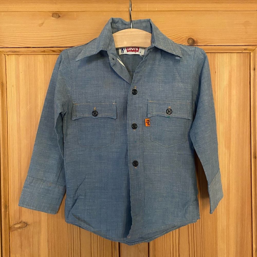 Boy’s Vintage Chambray Levi’s Button Up With Orange Tab